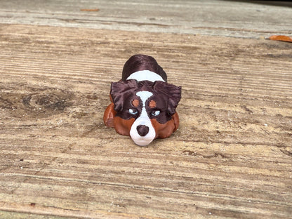 Red Tri Aussie Flexi / Australian Shepard / 3D print / desk pets / desk buddy / fidget / articulated figure